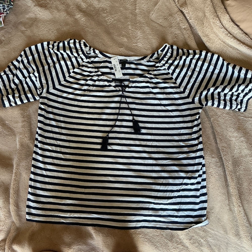 J. Crew Jersey Knit Puff Sleeve Striped navy and white Size L, NWT